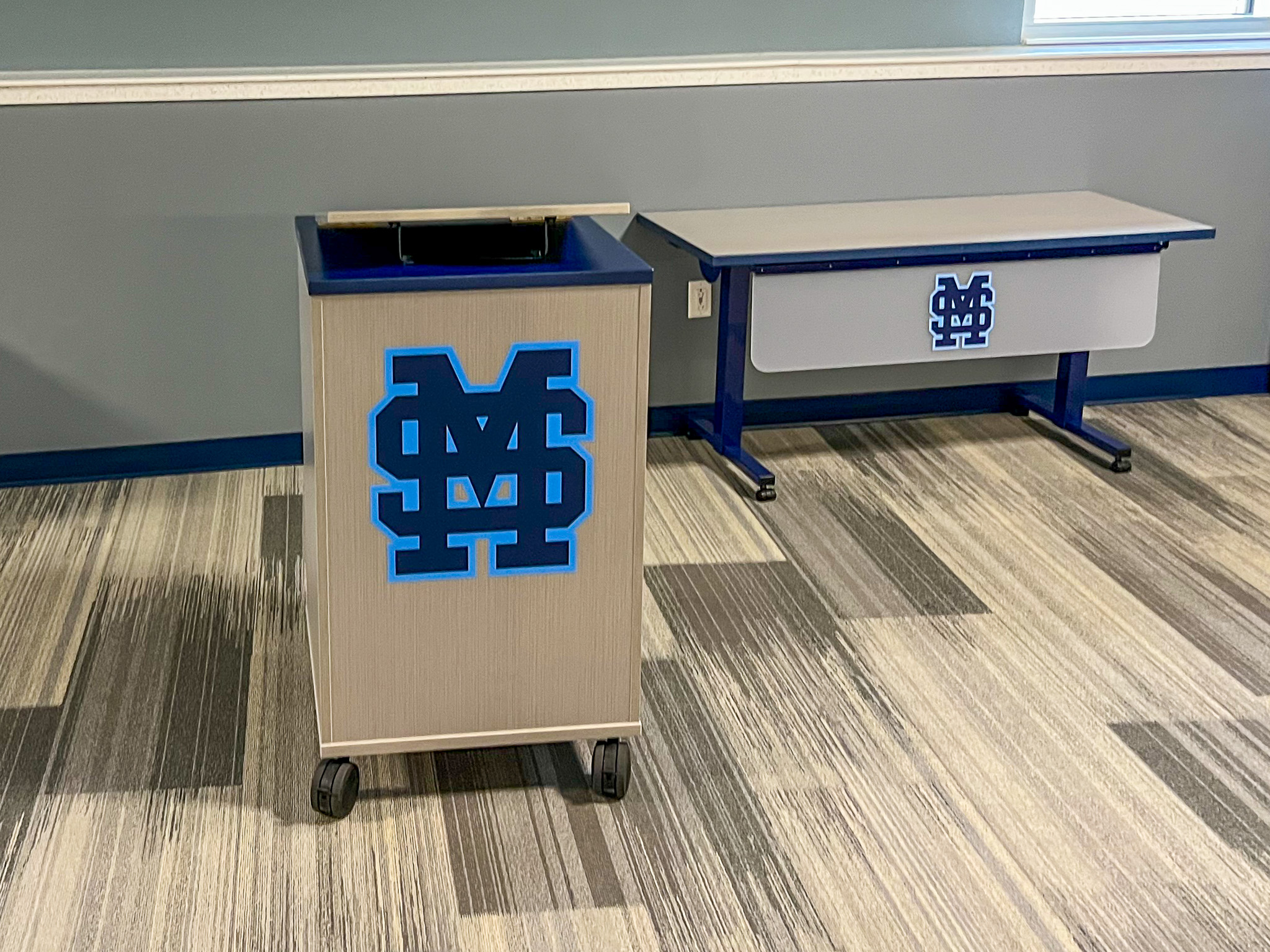 Beechwood-mobile-podium